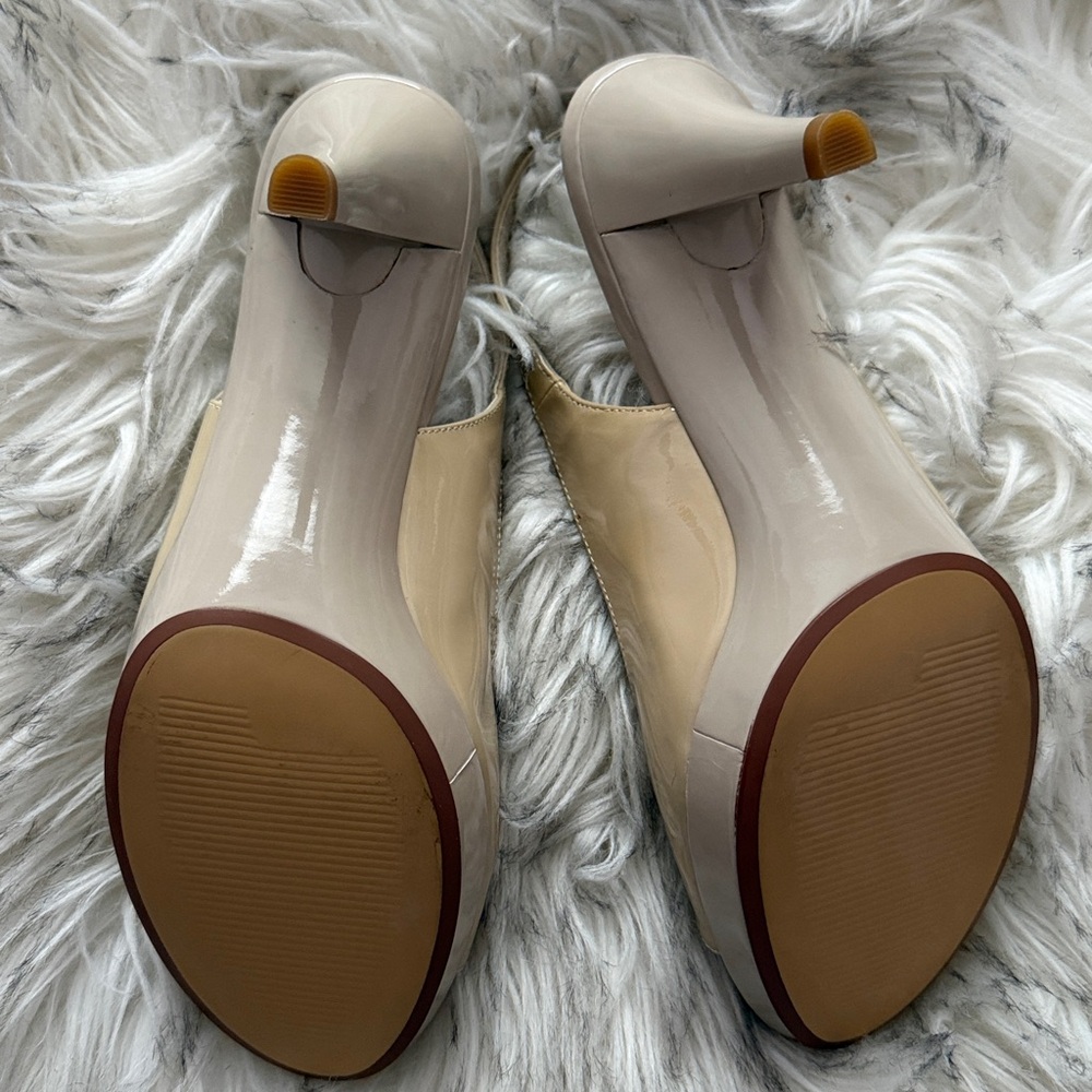 Michael Shannon Nude Slingback Heels
Look like new, never worn!
Appx 3” heel. - Picture 7 of 10